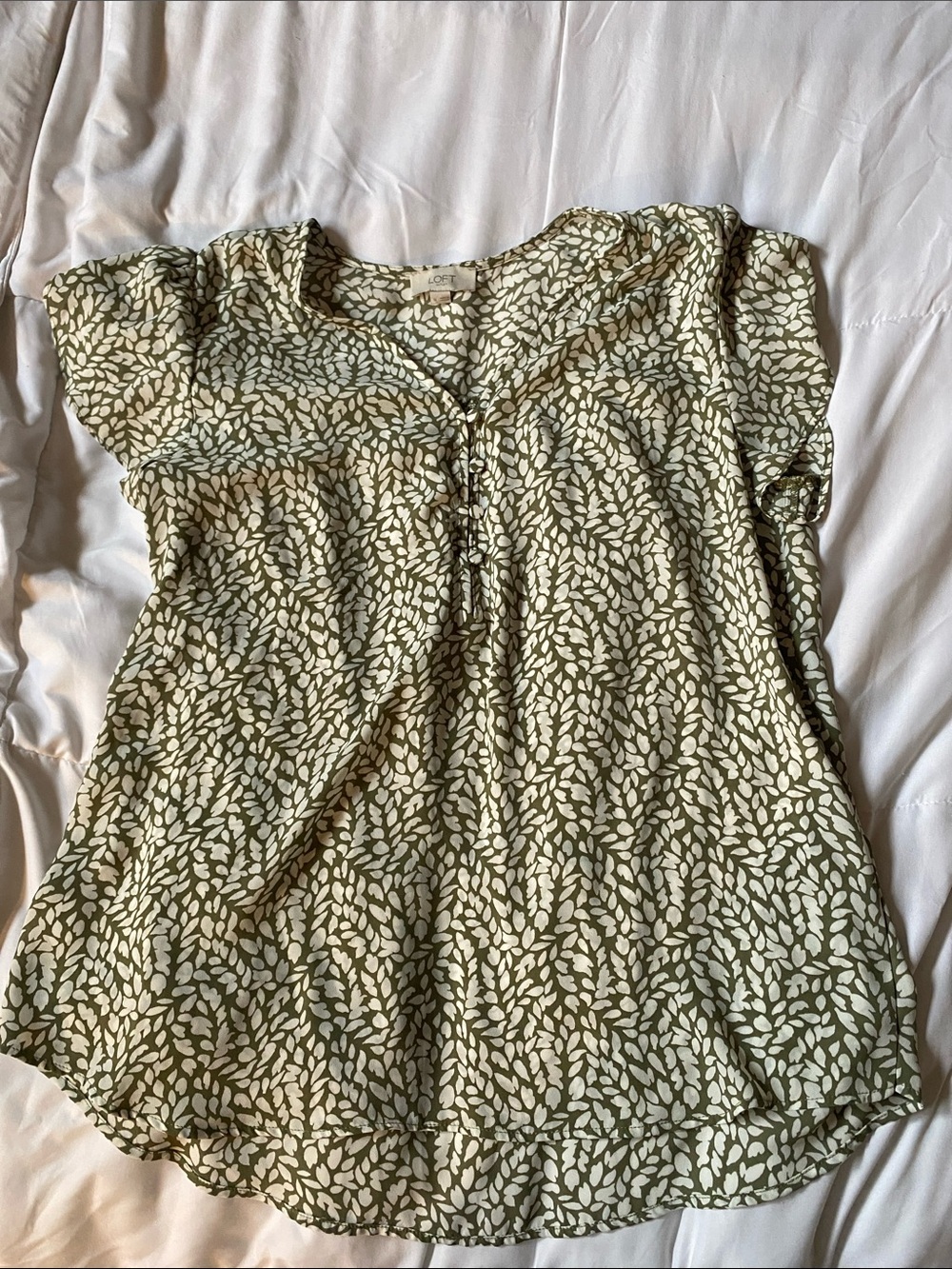 LOFT Olive & Cream Leaf-Print Short-Sleeve Blouse